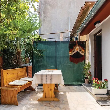 Pet Friendly Apartment In Pula With Wifi Exterior photo