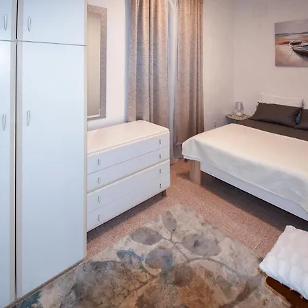 Pet Friendly Apartment In Pula With Wifi Exterior photo