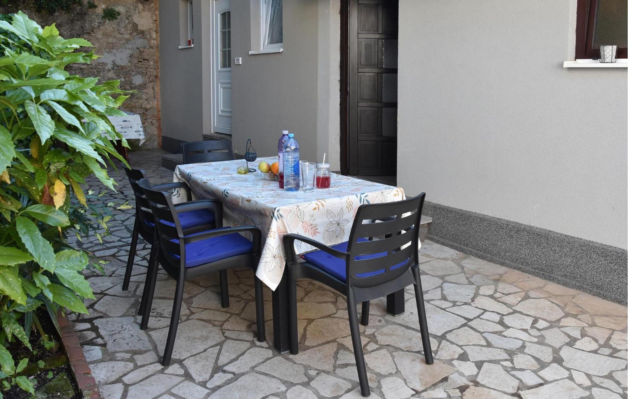 Apartman Pet Friendly In With Wifi Pula