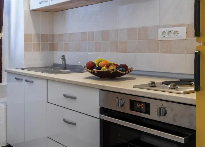 Pet Friendly Apartment In Pula With Wifi